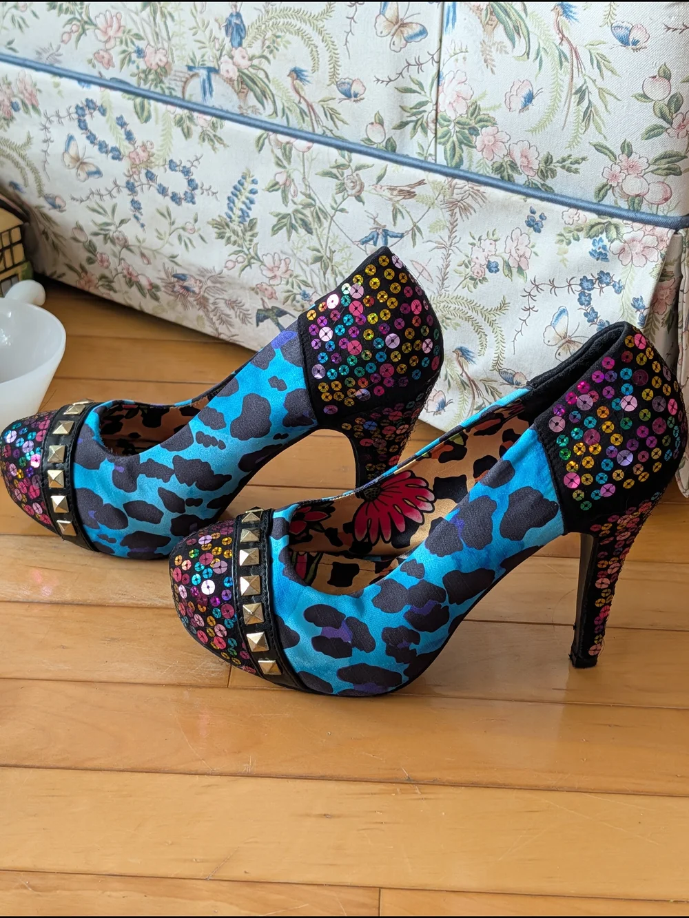 Iron Fist Sequin Pumps - Picture 6 of 9